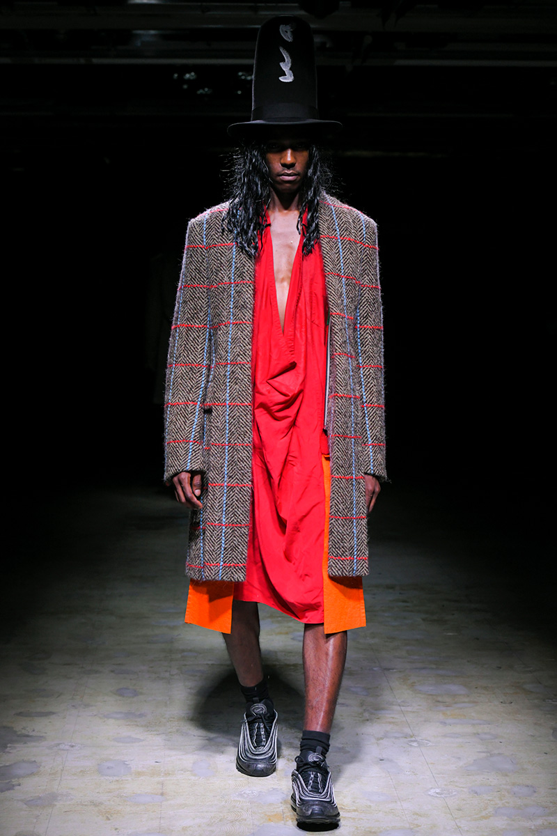 COMME des GARÇONS HOMME PLUS FW2022-2023「独立独歩、現代を自由に ...