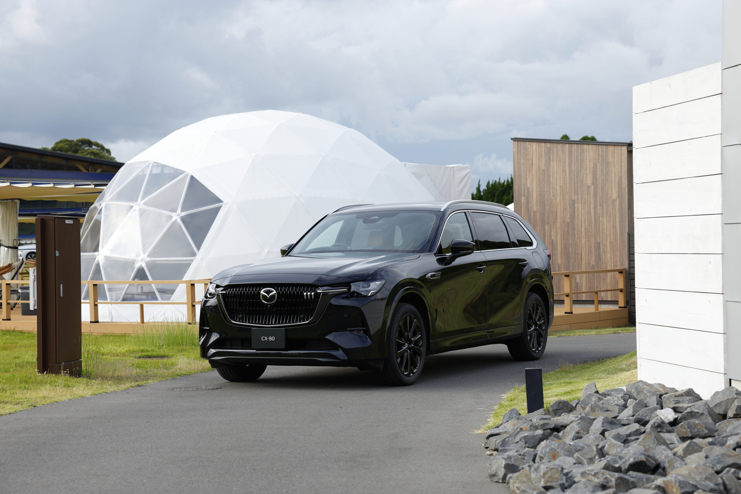 mach商品です。ご本人様以外のご購入はお控えください。 セブン‐イレブン限定の激熱開運付録」ドクターイエロー×シウマ氏、夢の