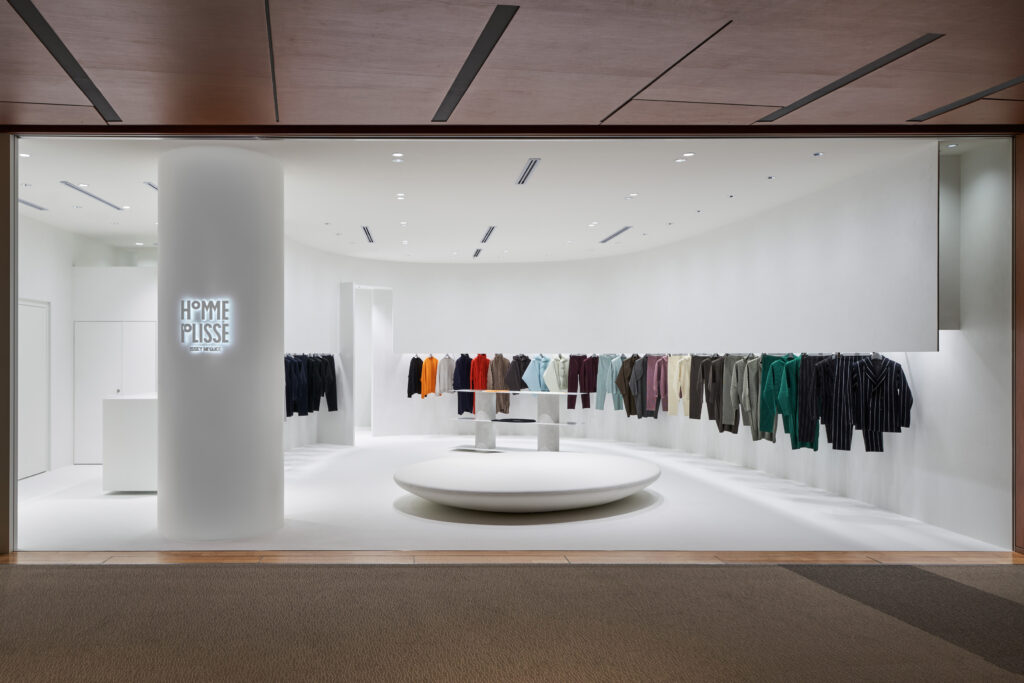 Photographer: Masaya Yoshimura (COPIST)